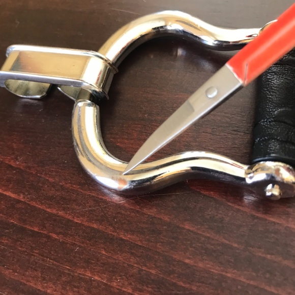 Silver Buckle Belt- Pebble Leather! EUC 3/$19 - Picture 11 of 11